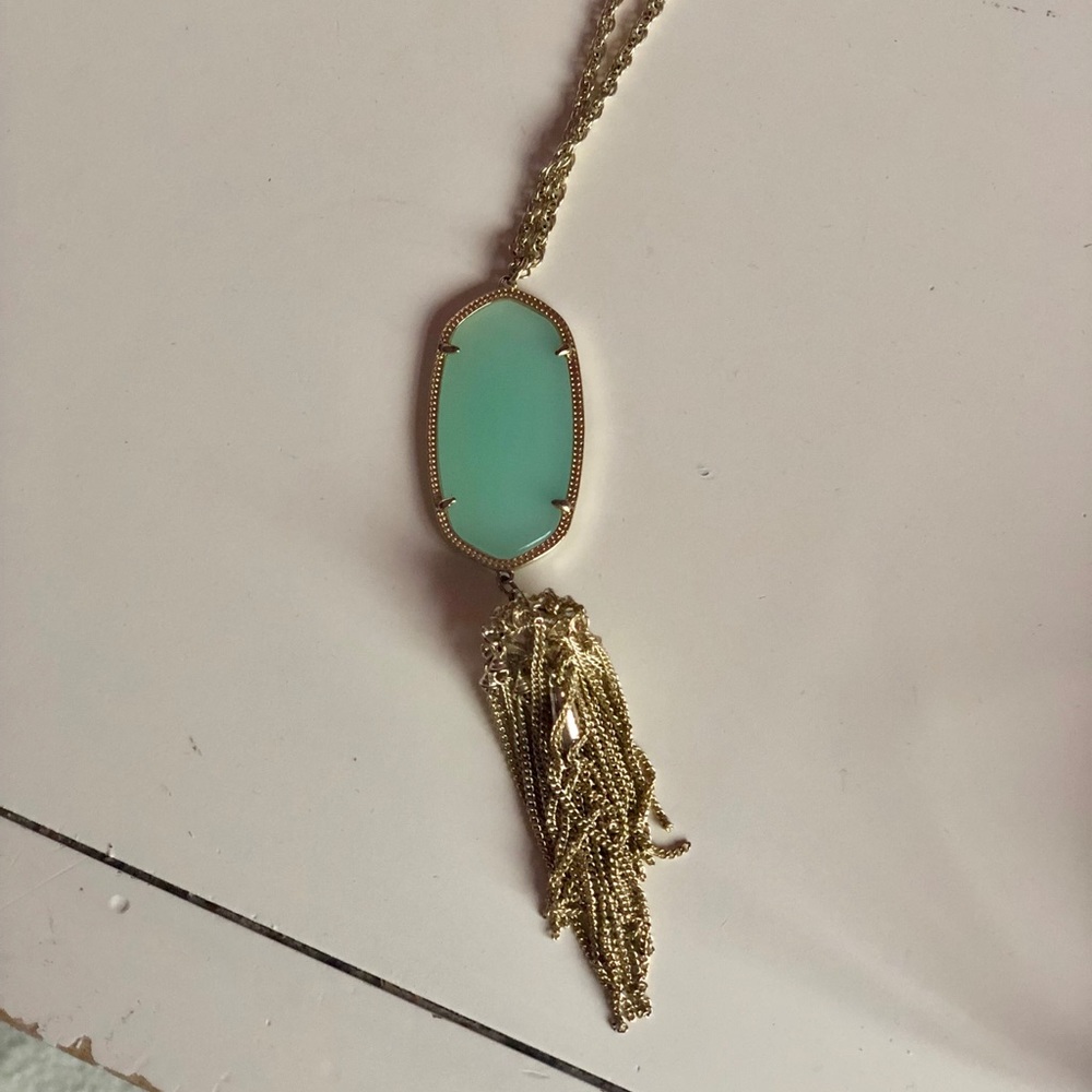 Kendra Scott Rayne Necklace in Chalcedony/Mint